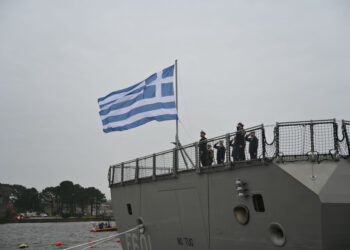 «Με Αρετή και Τόλμη»: Φρεγάτα ΚΙΜΩΝ, νέες τορπίλες και 70 χρόνια Σχολής Αλεξιπτωτιστών