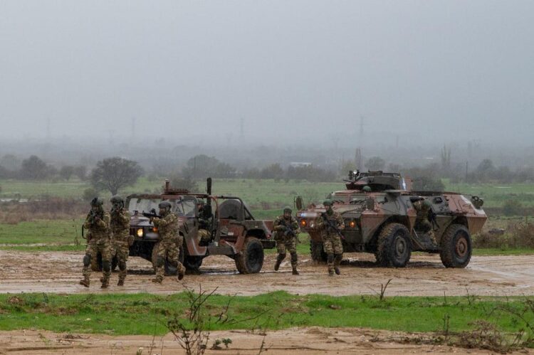 Tελική φάση της Τακτικής Άσκησης Μετά Στρατευμάτων (ΤΑΜΣ) «ΠΕΛΤΑΣΤΗΣ – 25», με τη συμμετοχή τμημάτων και μέσων της (29 Μ/Π ΤΑΞ) «ΠΟΓΡΑΔΕΤΣ». (video)