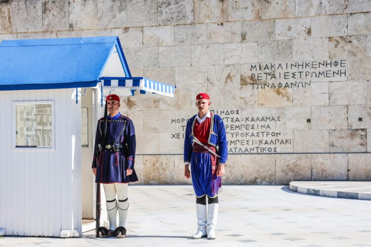 Η προεδρία της Δημοκρατίας και η προεδρική φρουρά τιμούν την επέτειο της ενσωμάτωσης της Κρήτης στην Ελλάδα