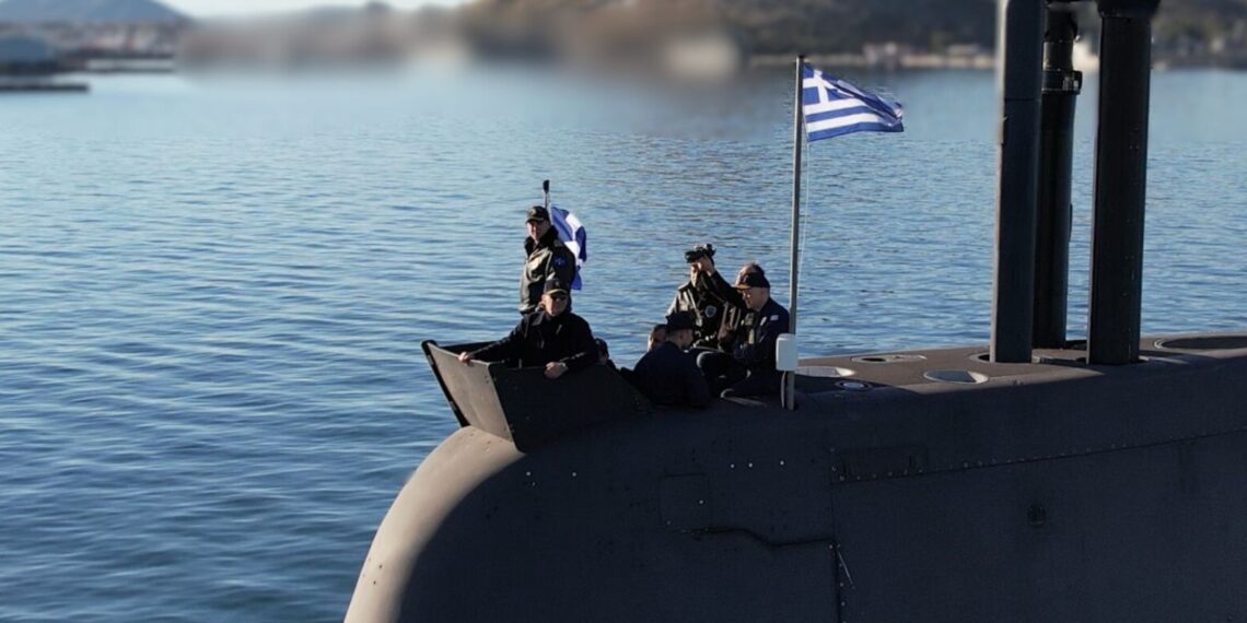 Στην άσκηση «Περισκόπιο» του ΠΝ o Δένδιας…Βολή Τορπίλης  SeaHake mod4”  από Υ/Β   (Upd video)