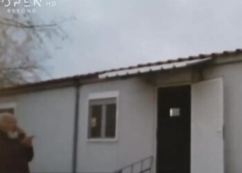 Αστυνομικός ε.α που χτυπήθηκε απο το σεισμό και τον  Ντάνιελ…Ζει εδώ και 6 μήνες χωρίς ρεύμα !! (Video)