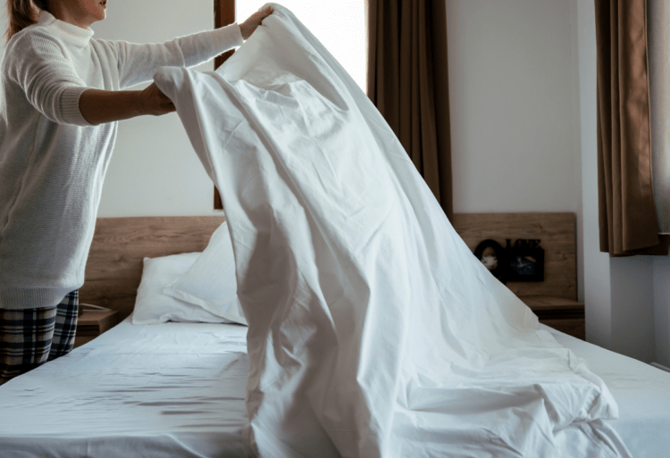 Ο απόλυτος οδηγός για να διαλέξεις το ιδανικό κουβερτοπάπλωμα και τα σεντόνια για κάθε εποχή