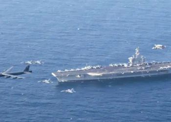 Η αμερικανική αρμάδα στη Μέση Ανατολή, σε συναγερμό η Τεχεράνη