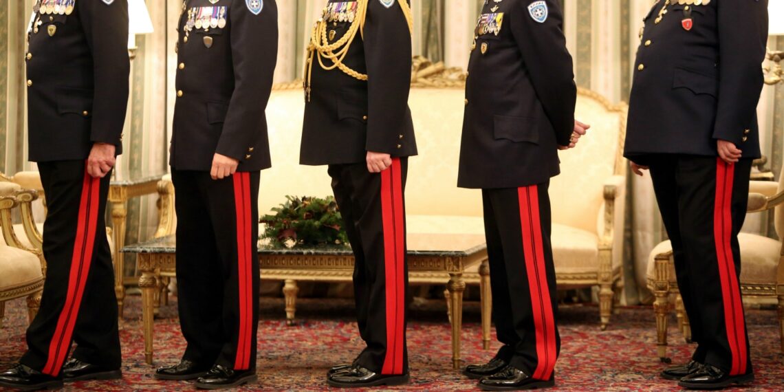 Έκτακτες Κρίσεις Ανωτάτων Αξιωματικών των Ενόπλων Δυνάμεων!!(όλα τα ονόματα )