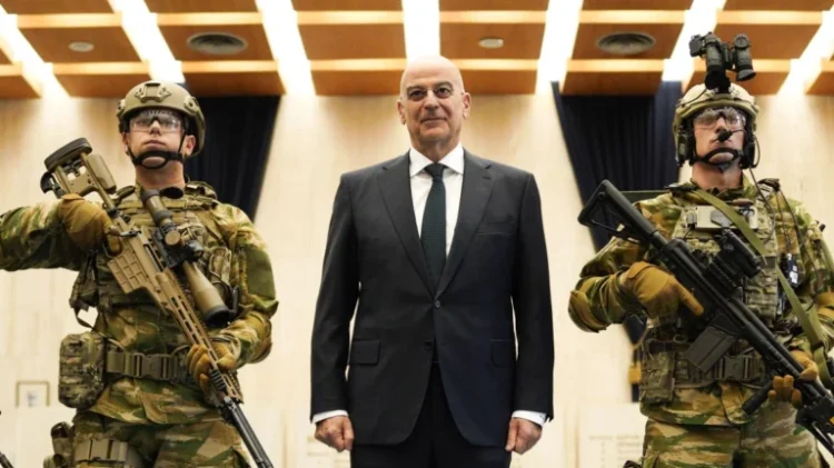 Πρωτοφανής η απαξίωση του κ. Δένδια προς τους στρατιωτικούς