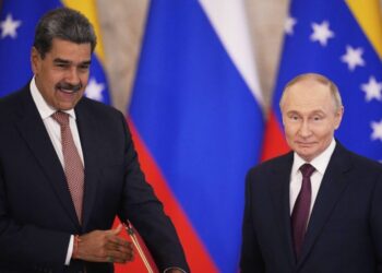 Η Μόσχα καλεί τις ΗΠΑ να απελευθερώσουν τον Μαδούρο και καταδικάζει «ένοπλη επιθετικότητα»