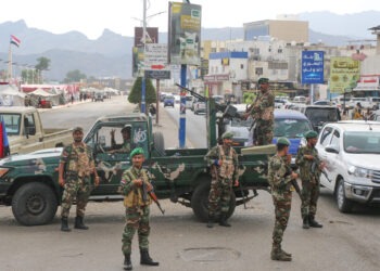 Υεμένη: Επιχείρηση ανάκτησης στρατιωτικών βάσεων στη Χαντραμούτ εν μέσω εσωτερικής ρήξης