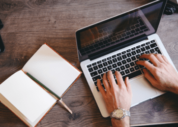 Γιατί η επαγγελματική μετάφραση είναι επένδυση στο κύρος της επιχείρησής σου