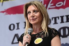 Μιλώντας στο Kontra, η  Καρυστιανού δεν διευκρίνισε εάν θα είναι επικεφαλής του Κόμματος