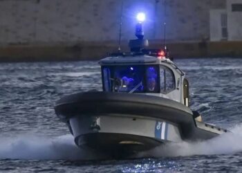 Καταδίωξη του Λ/Σ σε Ταχύπλοο σκάφος με Λαθρομετανάστες  επιβαίνοντες στις ακτές της ν.Χίου
