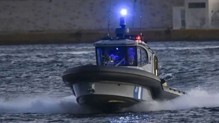 Καταδίωξη του Λ/Σ σε Ταχύπλοο σκάφος με Λαθρομετανάστες  επιβαίνοντες στις ακτές της ν.Χίου