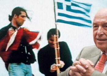 O Σημίτης άκουσε όρθιος τον Διοικητή της ΕΥΠ και κοφτά του είπε…. «Δεν σας χρειάζομαι άλλο».