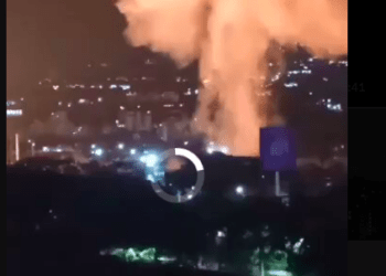 Σoκ και Δέος : Ισχυρές εκρήξεις στο Καράκας (video)