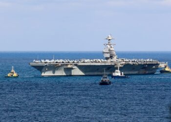 USS Gerald Ford στη Σούδα: Το ισχυρότερο αεροπλανοφόρο του κόσμου «έδεσε» στην Κρήτη