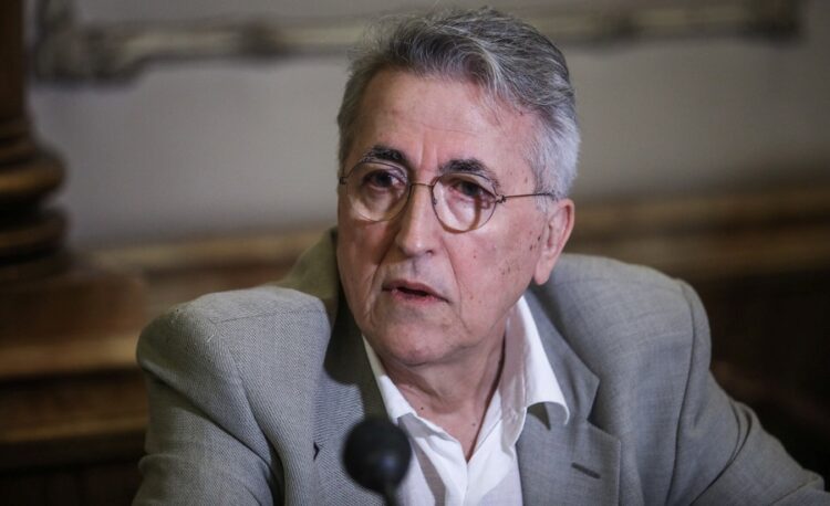 Η Αρχή για το Ξέπλυμα δέσμευσε τους λογαριασμούς του Παναγόπουλου της ΓΣΕΕ & έξι ακόμα φυσικών προσώπων και έξι εταιρειών.