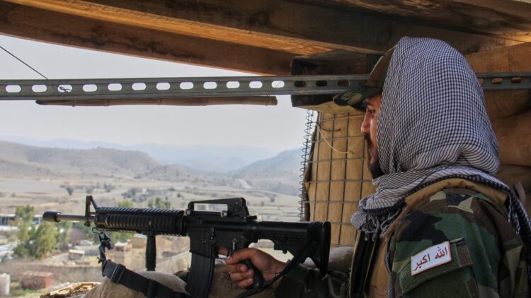 Πακιστάν – Αφγανιστάν: 22 αεροπορικά πλήγματα, 274 νεκροί Ταλιμπάν – Διεθνής κινητοποίηση για αποκλιμάκωση