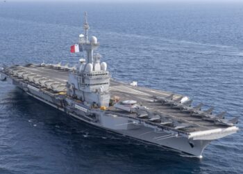 Κρεμλίνο: «Παράλογοι οι ισχυρισμοί» για ρωσικό drone δίπλα στο Charles de Gaulle