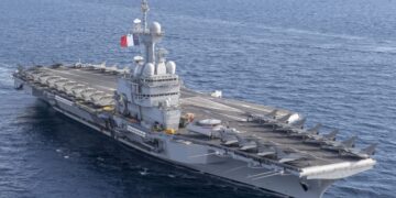 Κρεμλίνο: «Παράλογοι οι ισχυρισμοί» για ρωσικό drone δίπλα στο Charles de Gaulle