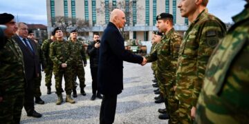 Στην έδρα της XXI Τεθωρακισμένης Ταξιαρχίας ο ΥΕΘΑ