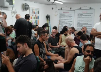 Ανοίγουν καταφύγια στη Μπερ Σεβά – Διπλωματικές αποχωρήσεις από το Ιράν εν μέσω έντασης