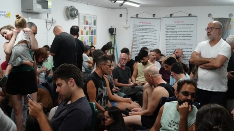 Ανοίγουν καταφύγια στη Μπερ Σεβά – Διπλωματικές αποχωρήσεις από το Ιράν εν μέσω έντασης