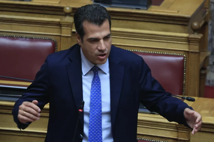 Πλεύρης για τραγωδία στη Χίο: «Μάχη απέναντι στους δολοφόνους διακινητές»