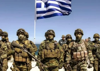 Νέα στρατιωτική θητεία: Σε εφαρμογή το μοντέλο 10 εβδομάδων – Όλες οι αλλαγές σε εκπαίδευση, αποζημίωση και τοποθετήσεις