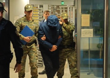 Προφυλακίστηκε ο σμήναρχος της ΠΑ για κατασκοπεία υπέρ της Κίνας – Οκτώ ώρες απολογία στο Αεροδικείο