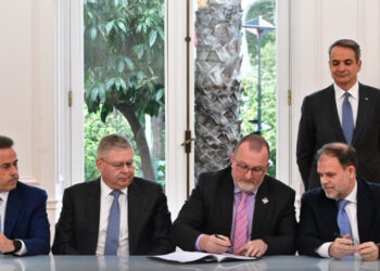 Συμφωνία Ελλάδας – Chevron για υδρογονάνθρακες: «Άλμα στον τομέα της ενέργειας»