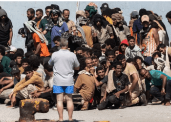 Βουλιάζει το νησί …329 Λαθρομετανάστες έφτασαν νότια της Κρήτης ..