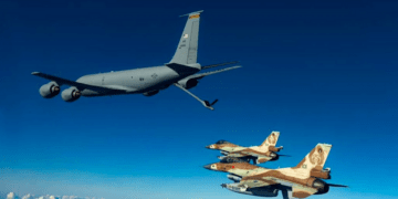 Τέσσερα νεκρά από τα έξι μέλη του πληρώματος που επέβαιναν στο αεροσκάφος KC-135 που συνετρίβη,