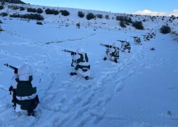 Με Αρετή και Τόλμη: Χειμερινή διαβίωση Ευελπίδων στον Υμηττό – Εκπαίδευση στα όρια για τους αυριανούς αξιωματικούς