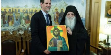 Στη Μονή Ξενοφώντος του  Αγίου Όρους ο Παύλος