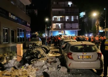 Δεκάδες τραυματίες από ιρανική πυραυλική επίθεση στο Ισραήλ