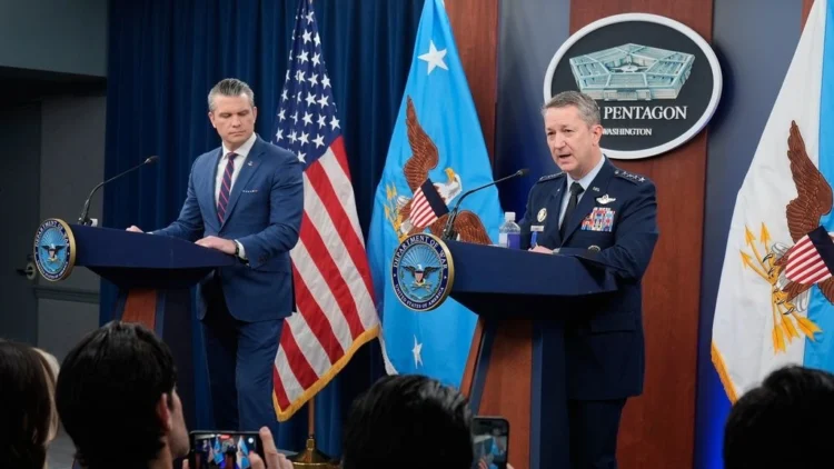 Πεντάγωνο: Οι ΗΠΑ «αποδεκατίζουν» τον στρατό του Ιράν – Πάνω από 15.000 στόχοι έχουν πληγεί