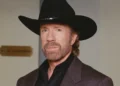 Πέθανε ο Chuck Norris σε ηλικία 86 ετών