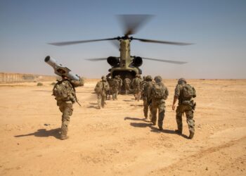 Μέση Ανατολή: Το Πεντάγωνο στέλνει 3.000 στρατιώτες – Κλιμάκωση παρά τις συνομιλίες με Ιράν