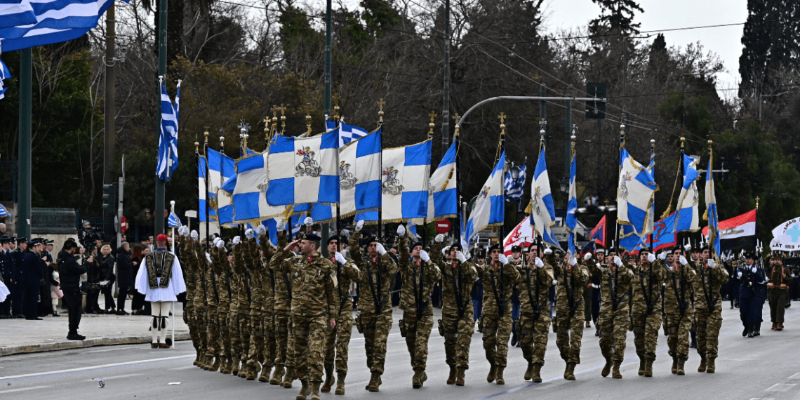 LIVE: Η μεγάλη στρατιωτική παρέλαση της 25ης Μαρτίου
