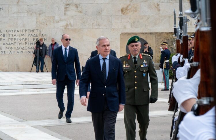 Δαβάκης: Τιμή στον αγώνα της ΕΟΚΑ – «Τα Φυλακισμένα Μνήματα ζουν στη μνήμη των Ελλήνων»