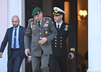 Στη σκιά των δραματικών εξελίξεων στη Μέση Ανατολή    συνεδριάζει στις  11 π.μ το     ΚΥΣΕΑ