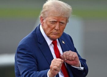 Τραμπ προς ΝΑΤΟ: «Πολύ κακό μέλλον αν δεν στηρίξετε το άνοιγμα των Στενών του Ορμούζ»