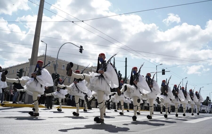 LIVE: Η μεγάλη στρατιωτική παρέλαση της 25ης Μαρτίου