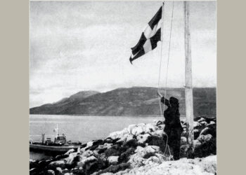 Κυρά της Ρω: Ανδριάντας σε βράχο 10 μέτρων – Τιμή στην ηρωίδα της σημαίας