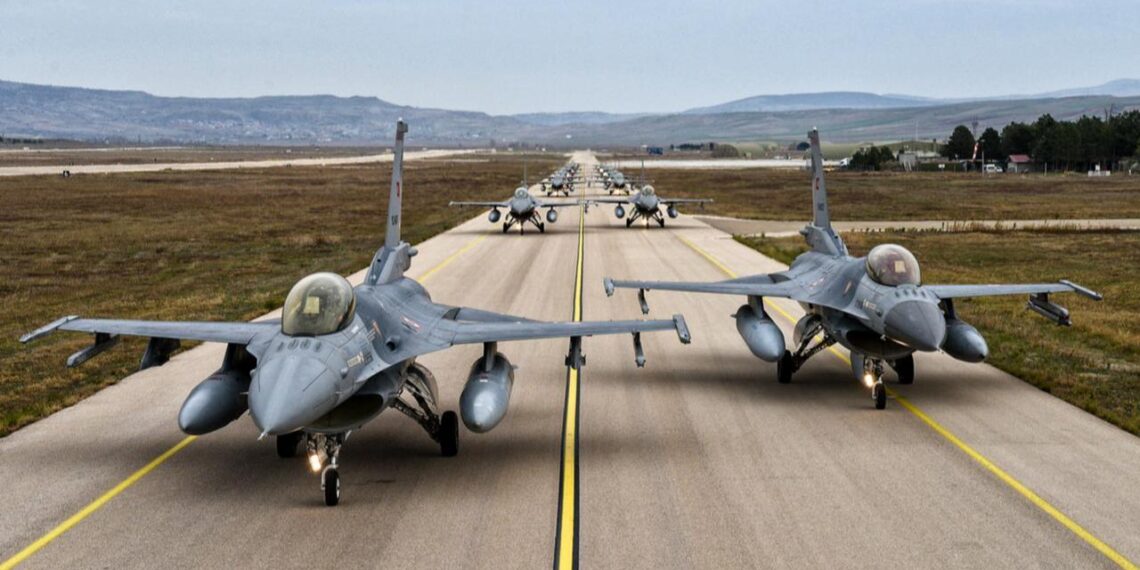 Προσγειώθηκαν μισή Ντουζίνα Τουρκικά F-16  στο Α/Δ Ερτσάν  (Τύμβου)στην Κύπρο …Μαζί με Α/Α συστήματα