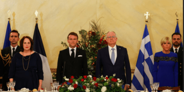 Ο Γάλλος πρόεδρος έστειλε σαφές μήνυμα στήριξης προς την Ελλάδα!!