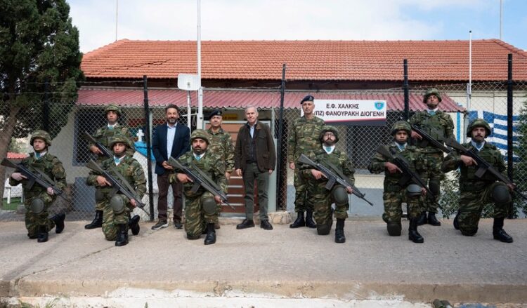 Περιοδεία Δαβάκη σε φυλάκια του Αιγαίου – Μήνυμα στήριξης στα στελέχη