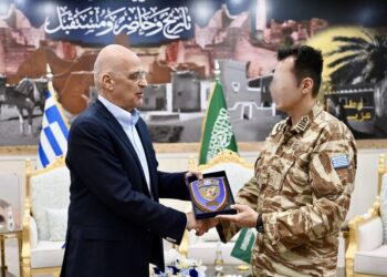 Δένδιας στο Ριάντ: Στο τραπέζι άμυνα και Patriot με τη Σαουδική Αραβία (video)