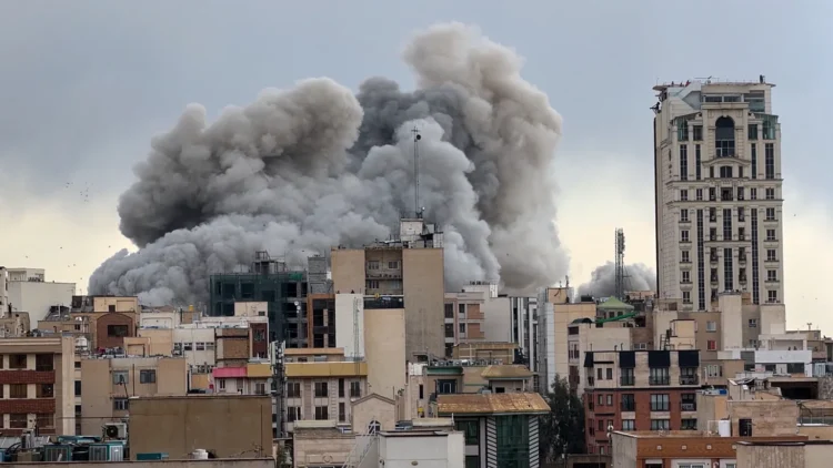 Ρήξη Ουάσινγκτον–Τεχεράνης: Το Ιράν λέει «όχι» σε 48ωρη κατάπαυση πυρός