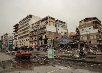 To Ισραήλ προελαύνει στον νότιο Λίβανο – Καταλαμβάνει χωριά και σκοτώνει αμάχους