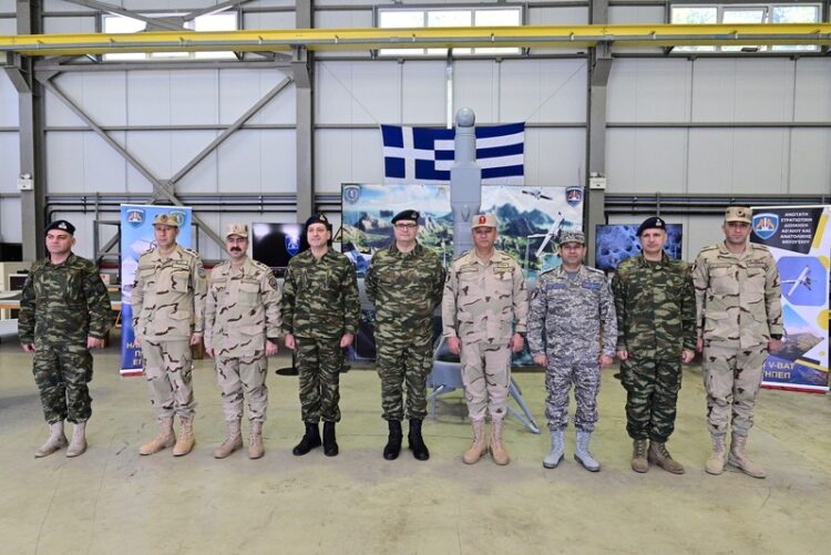 Ελλάδα – Αίγυπτος: Στρατιωτική συνεργασία με επίκεντρο εκπαίδευση και τεχνολογία